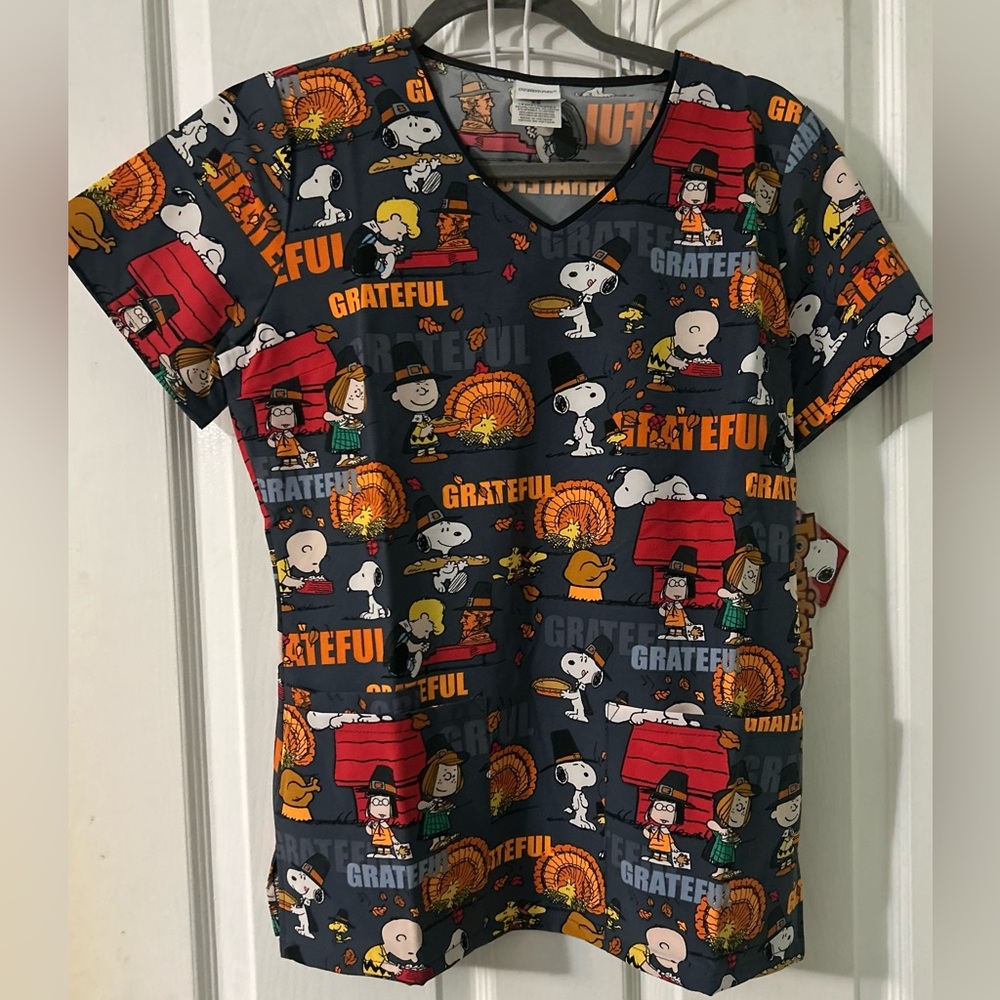 Tooniforms Scrub Top Peanuts Thanksgiving Size XS